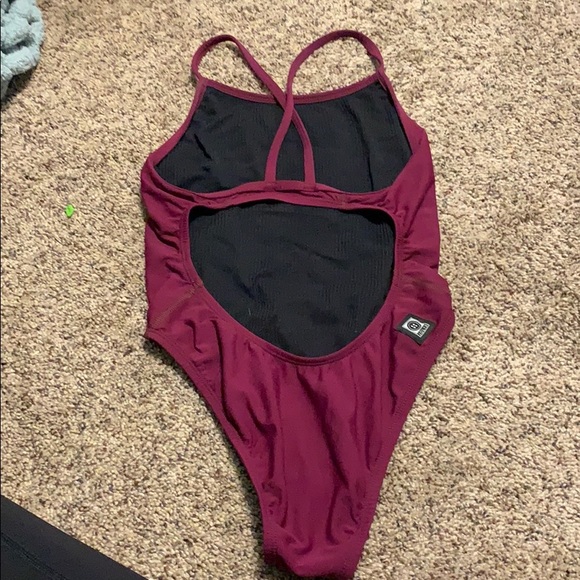 Jolyn one piece swimsuit - Picture 2 of 4